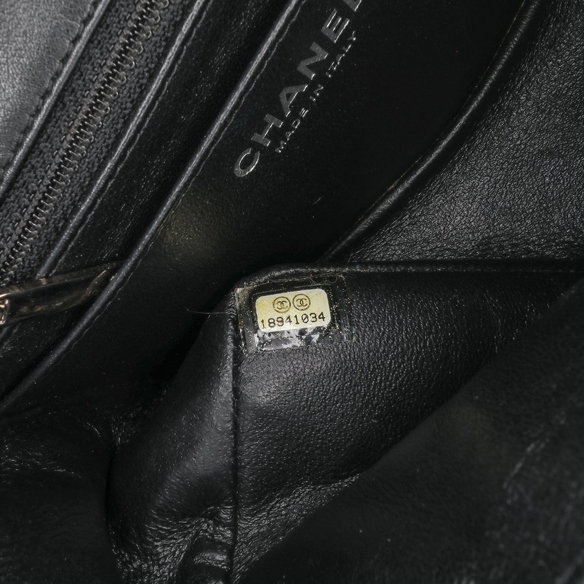 Chanel | Pre-Owned Mini Square Classic Patent Single Flap - IX | Black