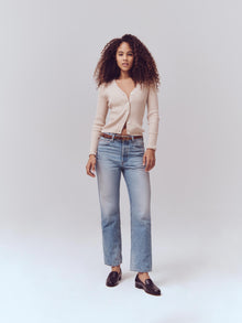 Photo |CAPTION| Elah is 5'10