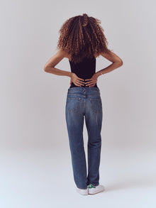 Women | Bev Relaxed Mid Rise | Vintage Dark Indigo