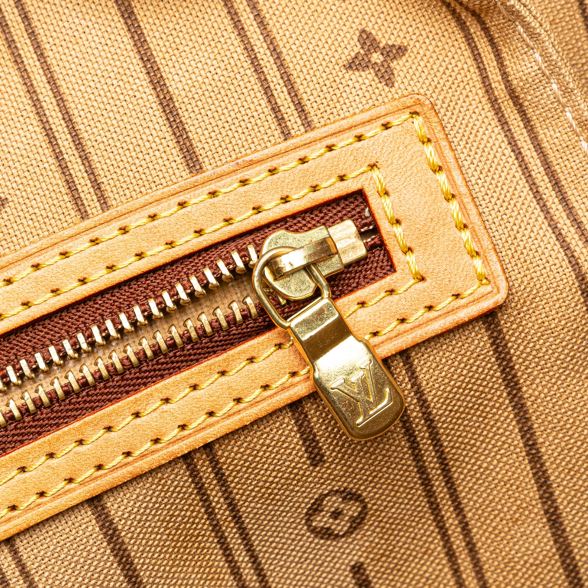 Louis Vuitton | Pre-Owned Monogram Neverfull MM | Brown