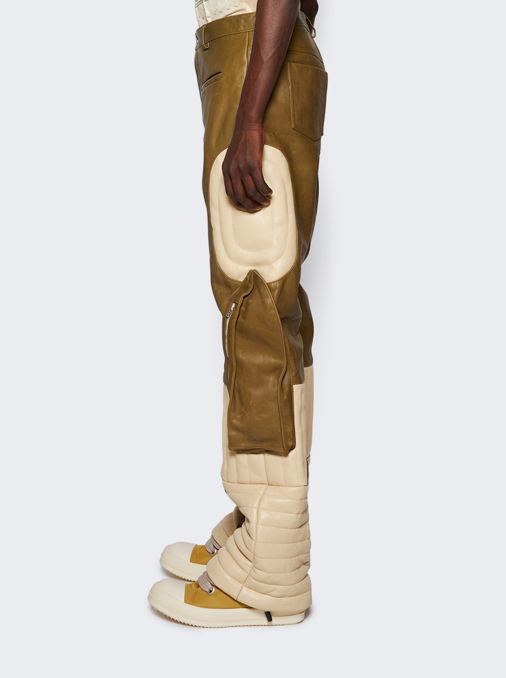 Men | WHO DECIDES WAR | Raised Window Pants | Tan