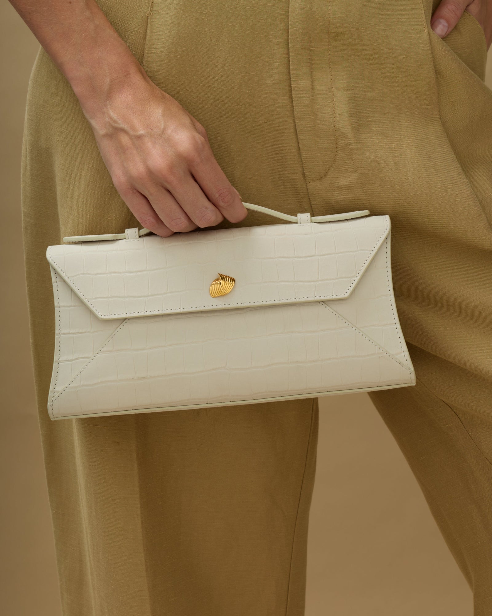 Cassandra Clutch | Cream Croc