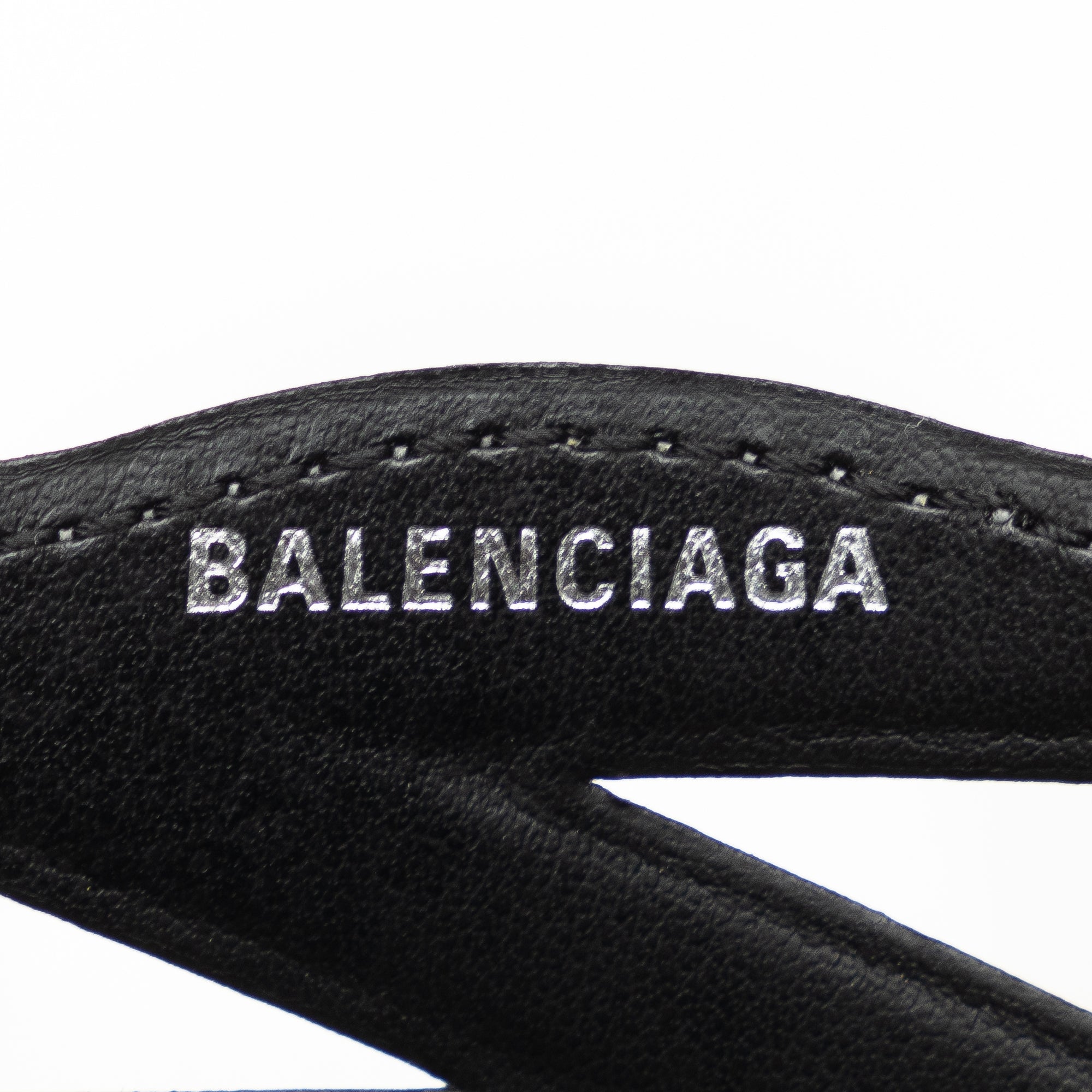 Balenciaga | Pre-Owned Neo Basket Phone Holder | White