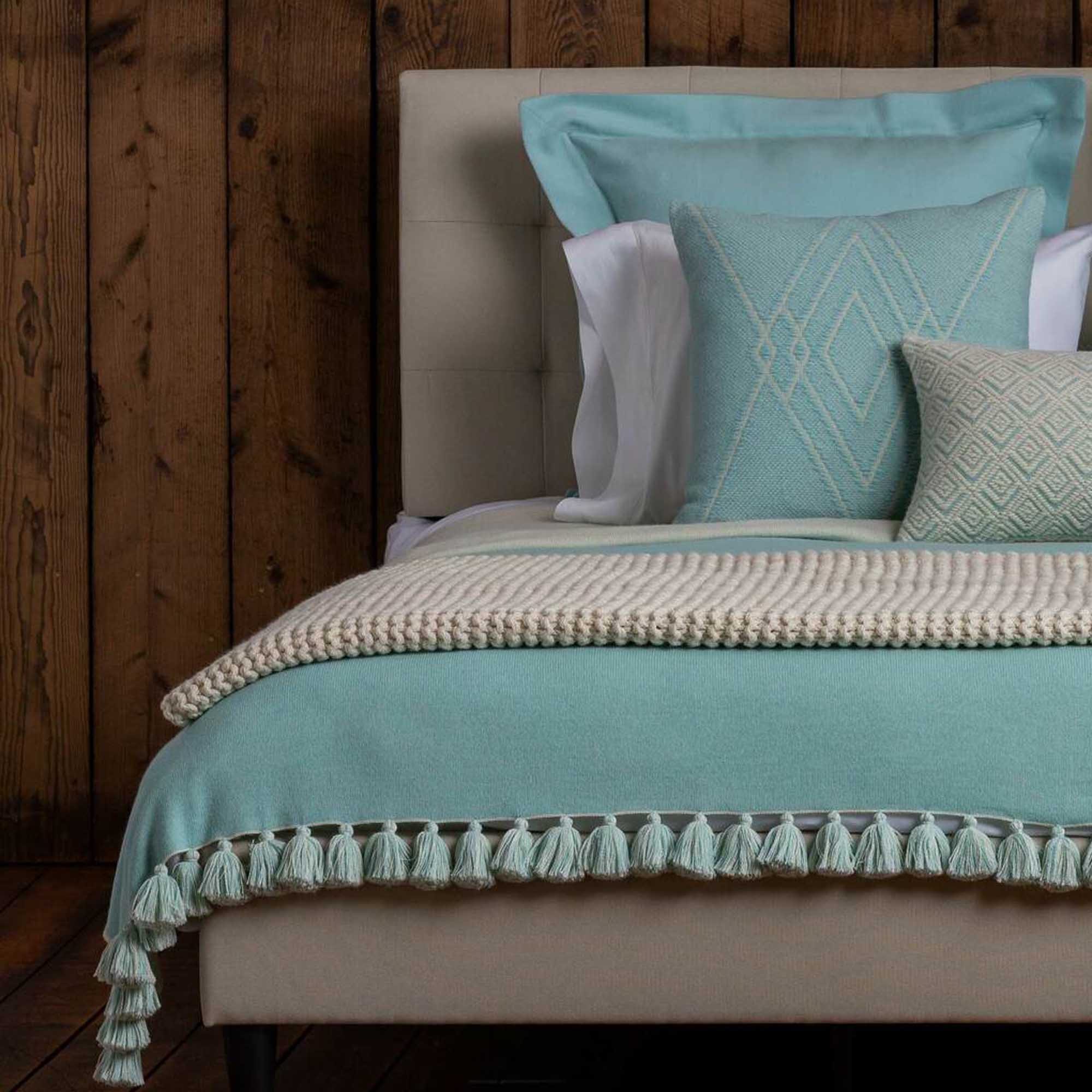 Sydney Bed Blanket | Ivory / Aqua