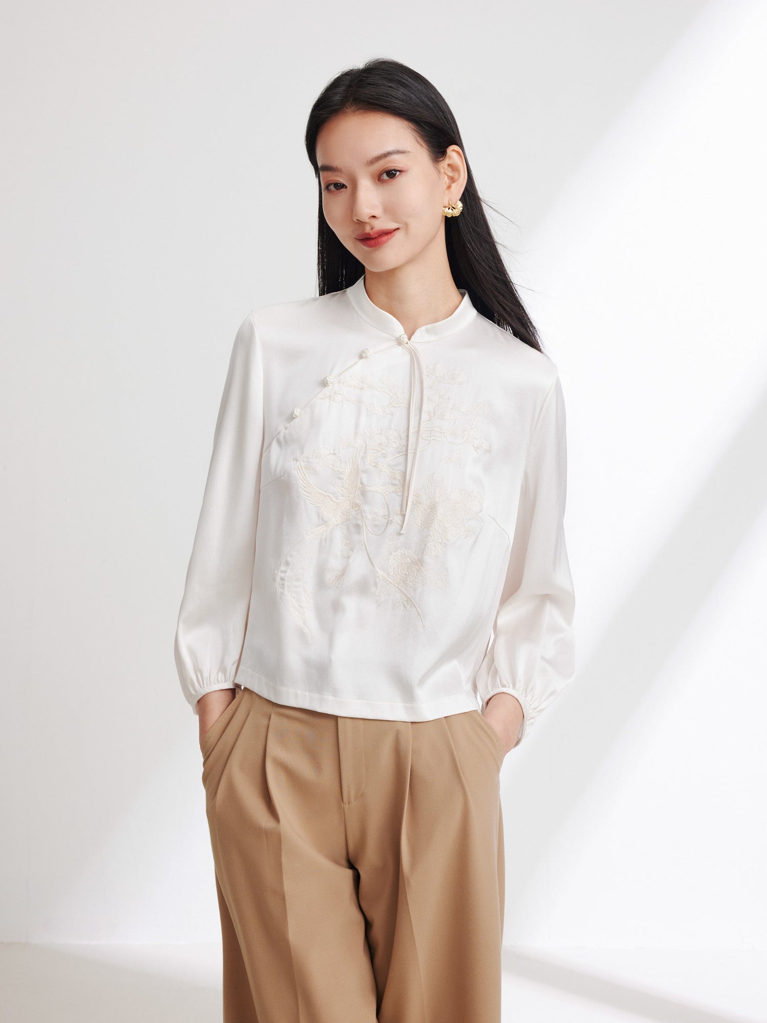Neo-Chinese Silk Embroidered Stand Collar Shirt | White