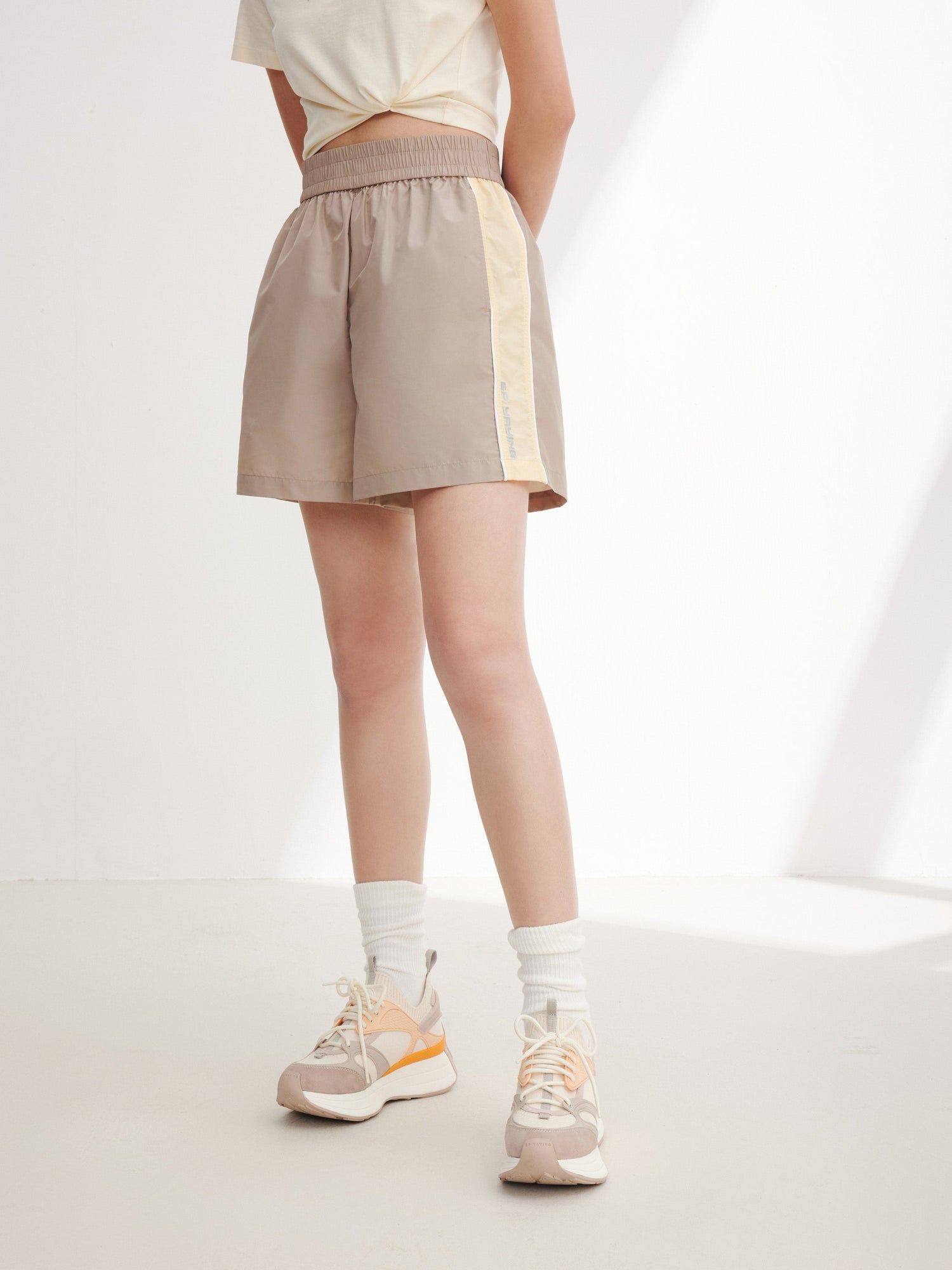 Sporty Short | Beige