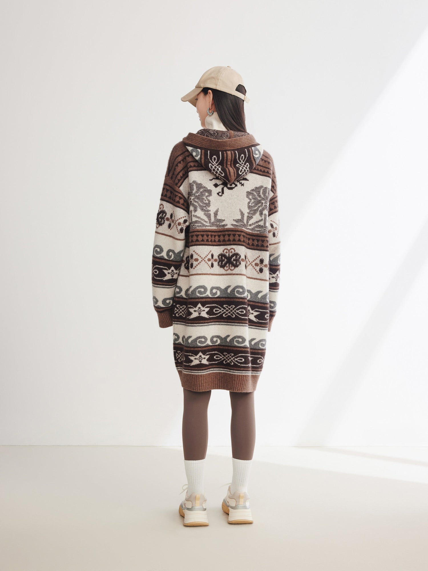 Long Hooded Sweater | Brown