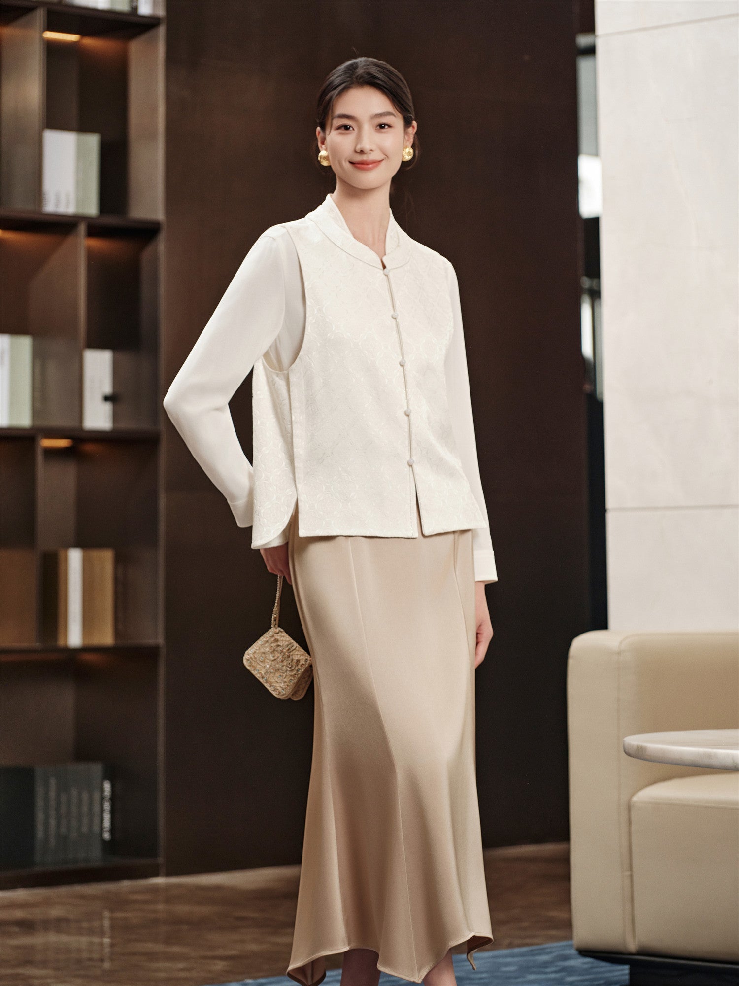 Modern Chinese-Style Layered Vest | White