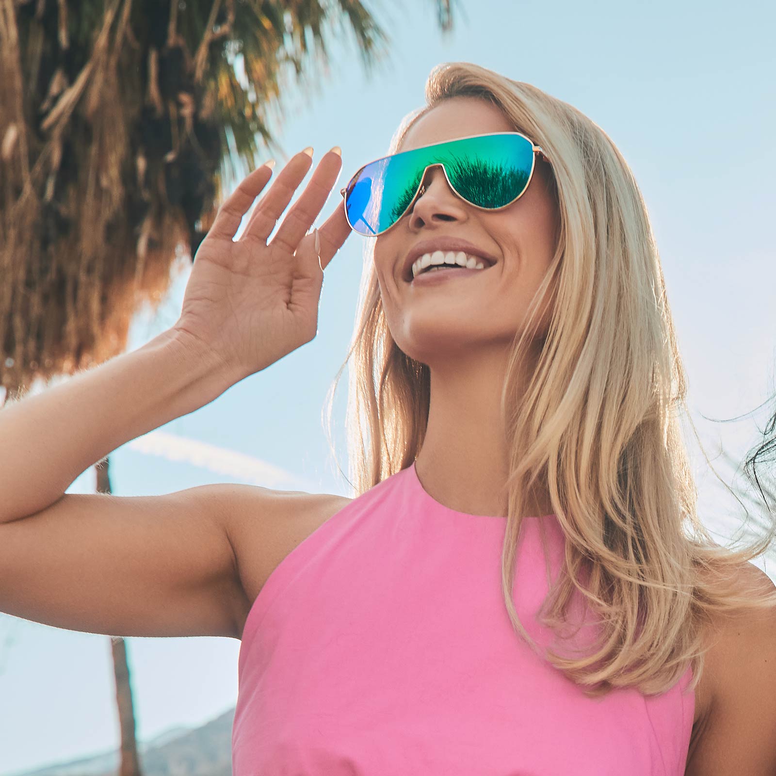 Womens | Dash Shield Sunglasses | Gold | Green Lenses