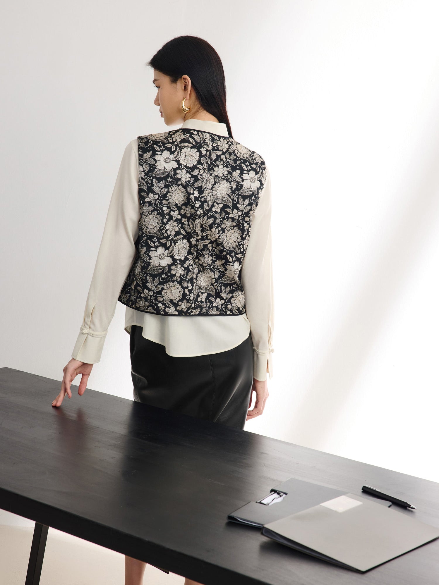 Floral Print Vest | Black