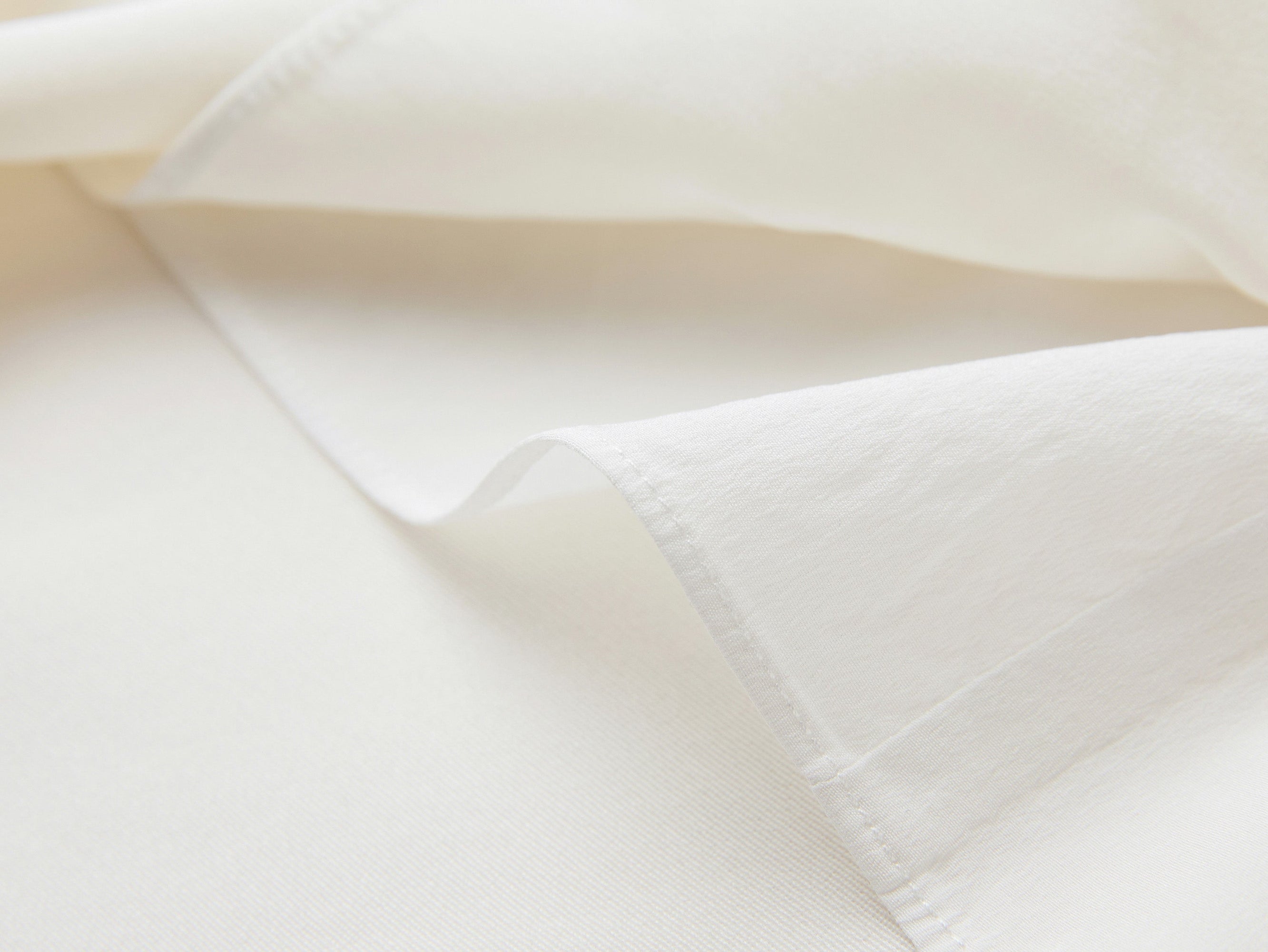 Mulberry Silk Elegant Waist-Defining Dress | White