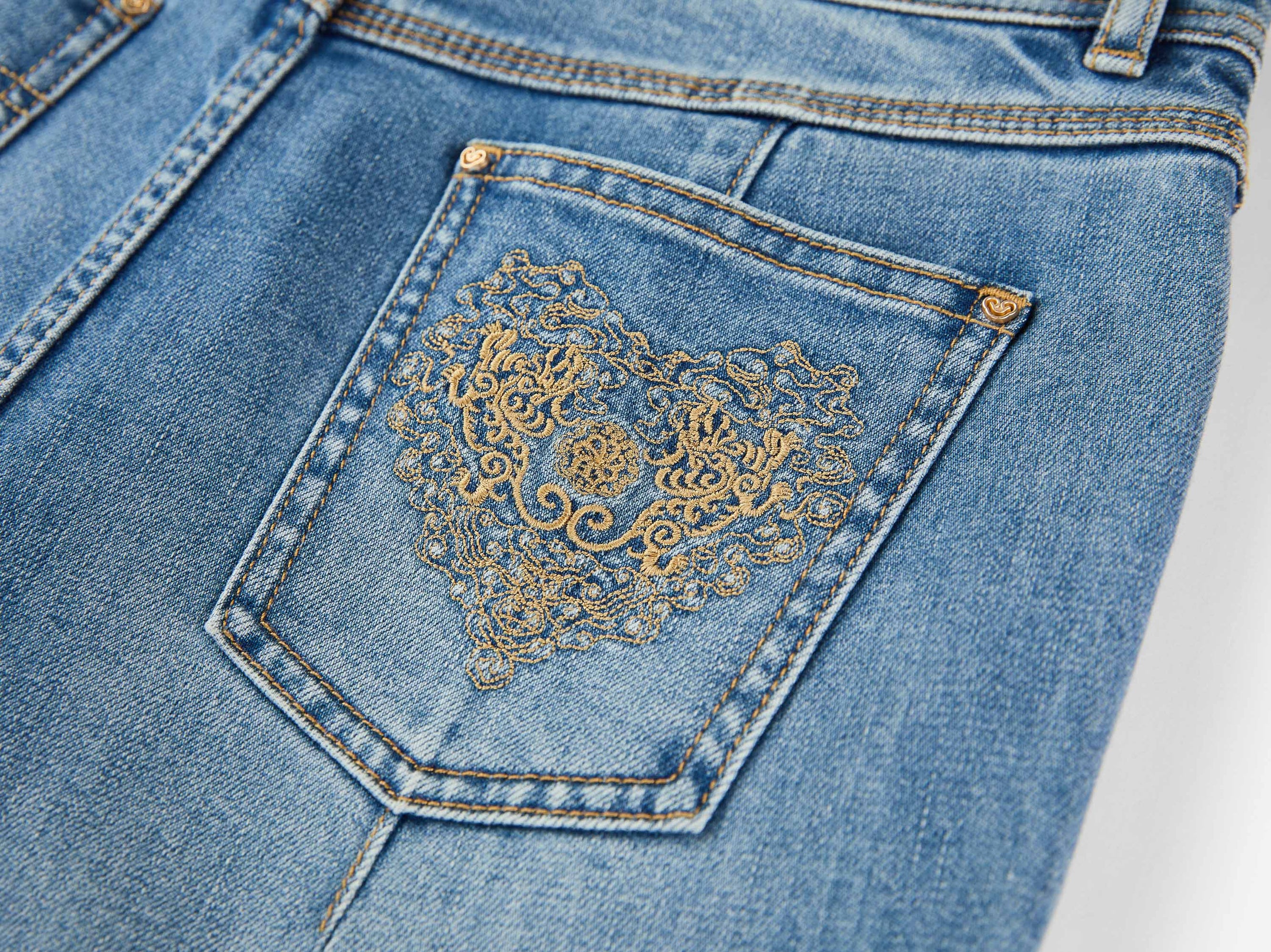 Cleanfit Mulberry Silk Cotton High-Waist Jeans | Navy