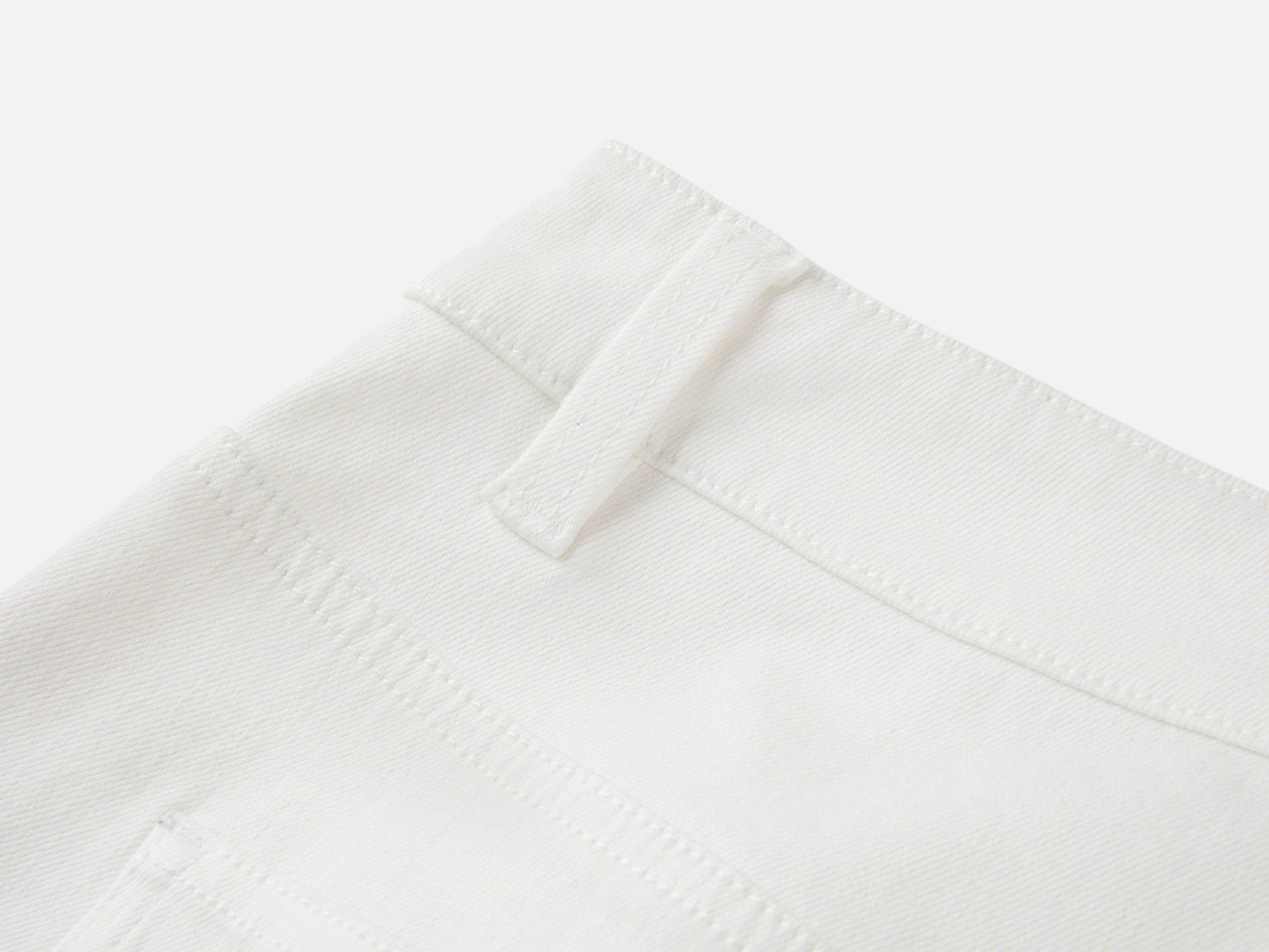 Peony Embroidered 4-Way Stretch Skirt-Front Denim Skort | White