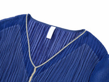 V-neck Waist-fitted Dress | Blue