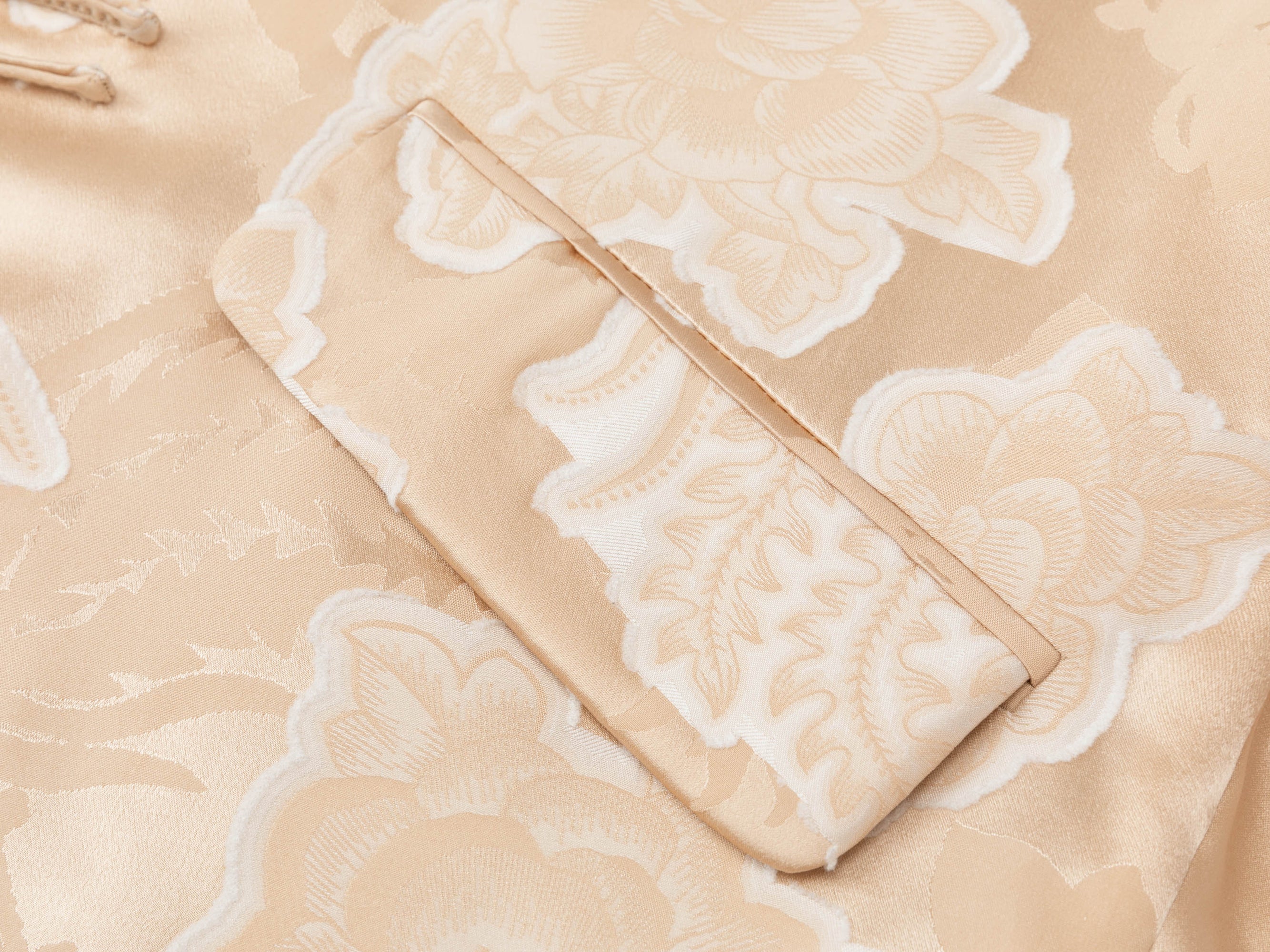 Mulberry Silk Chinese Style Neo-Chinese Silk-Padded Jacket | Beige