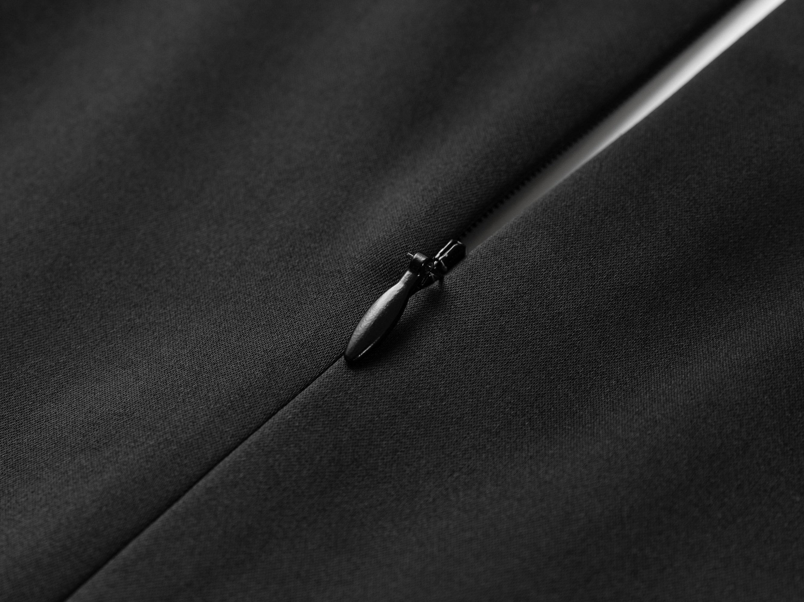 Elegant Acetate V-Neck Waist-Defining Dress | Black