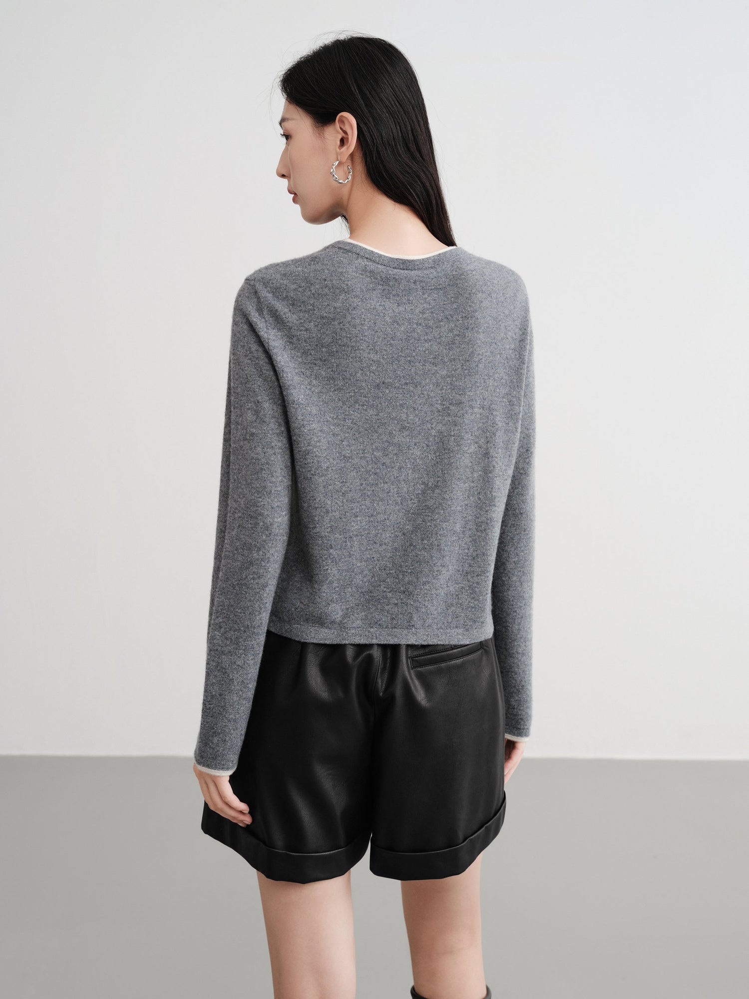 Layered Collar Soft Wool Cashmere Old Money Style Sweater | Grey