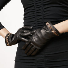Womens | Leather Gloves with Haircalf Belt | Black/Leopard
