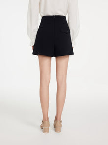 High-waisted Love Button Shorts | Black