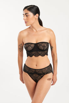 Monique Underwire Strapless Bra | Black