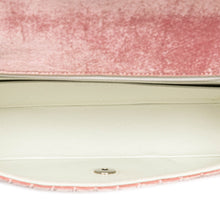 Chanel | Pre-Owned Medium Micro Quilted Velvet CC Flap | Pink