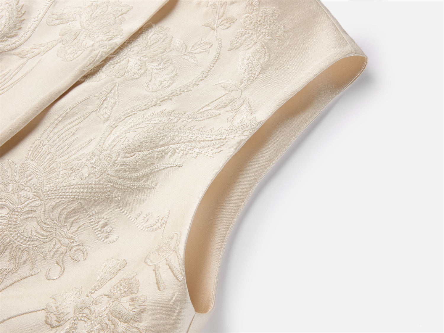 Phoenix Wears Peony Heavy Embroidered Vest Jacket | White