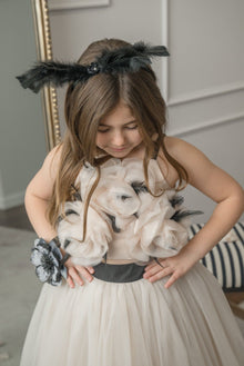 Girl | CocoFeather Black Headband | Beige