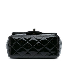 Chanel | Pre-Owned Mini Square Classic Patent Single Flap - VII | Black