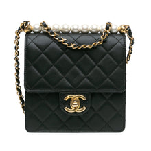 Chanel | Pre-Owned Small Lambskin Chic Pearls Flap | Black