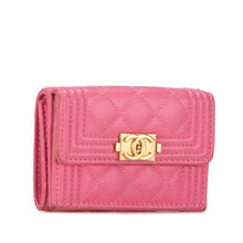 Chanel | Pre-Owned Lambskin Boy Flap Compact Wallet | Pink