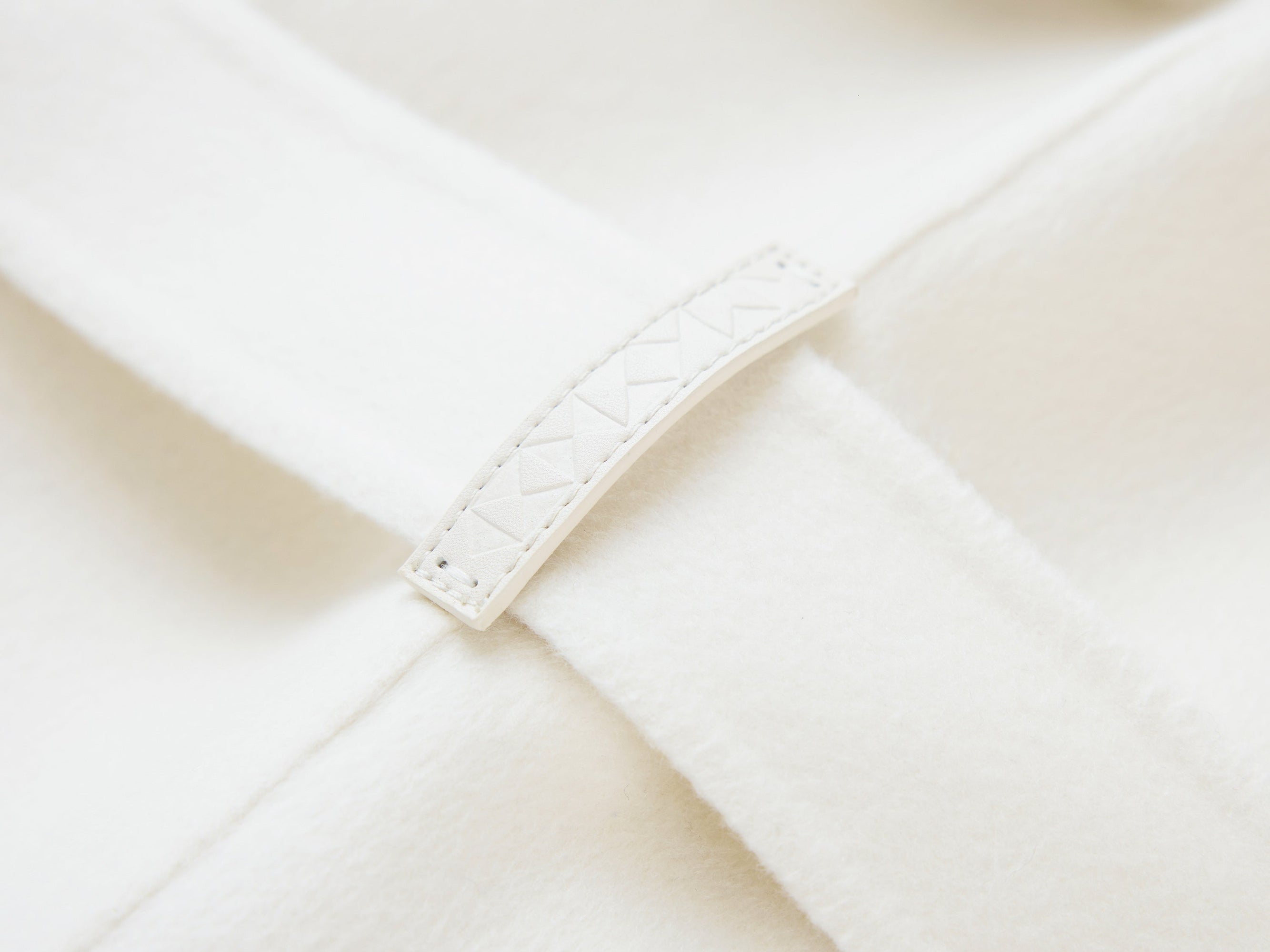 Thin-Strap Cashmere Coat | White
