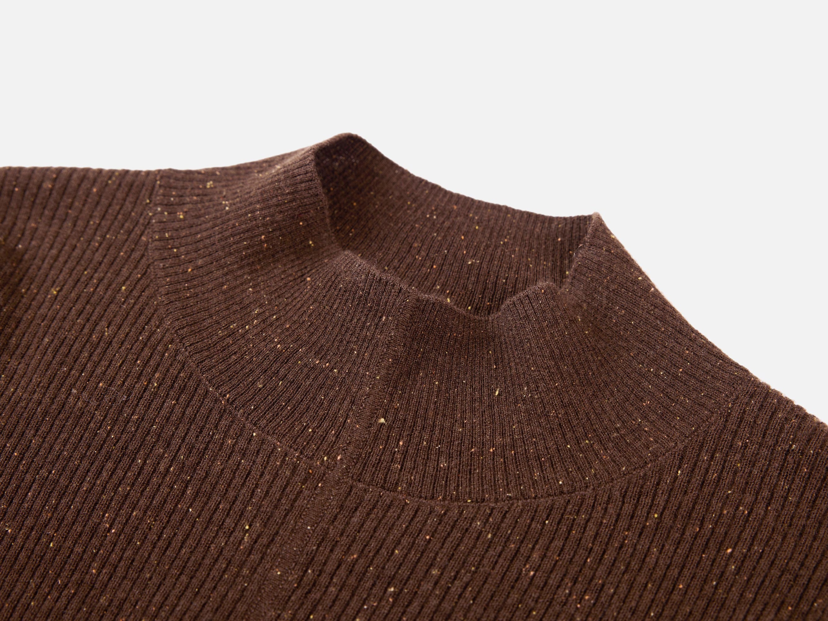 Long Sleeve Form-Fitting Knit Turtleneck | Brown
