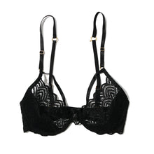 Strappy Lace Underwire Bra | Black