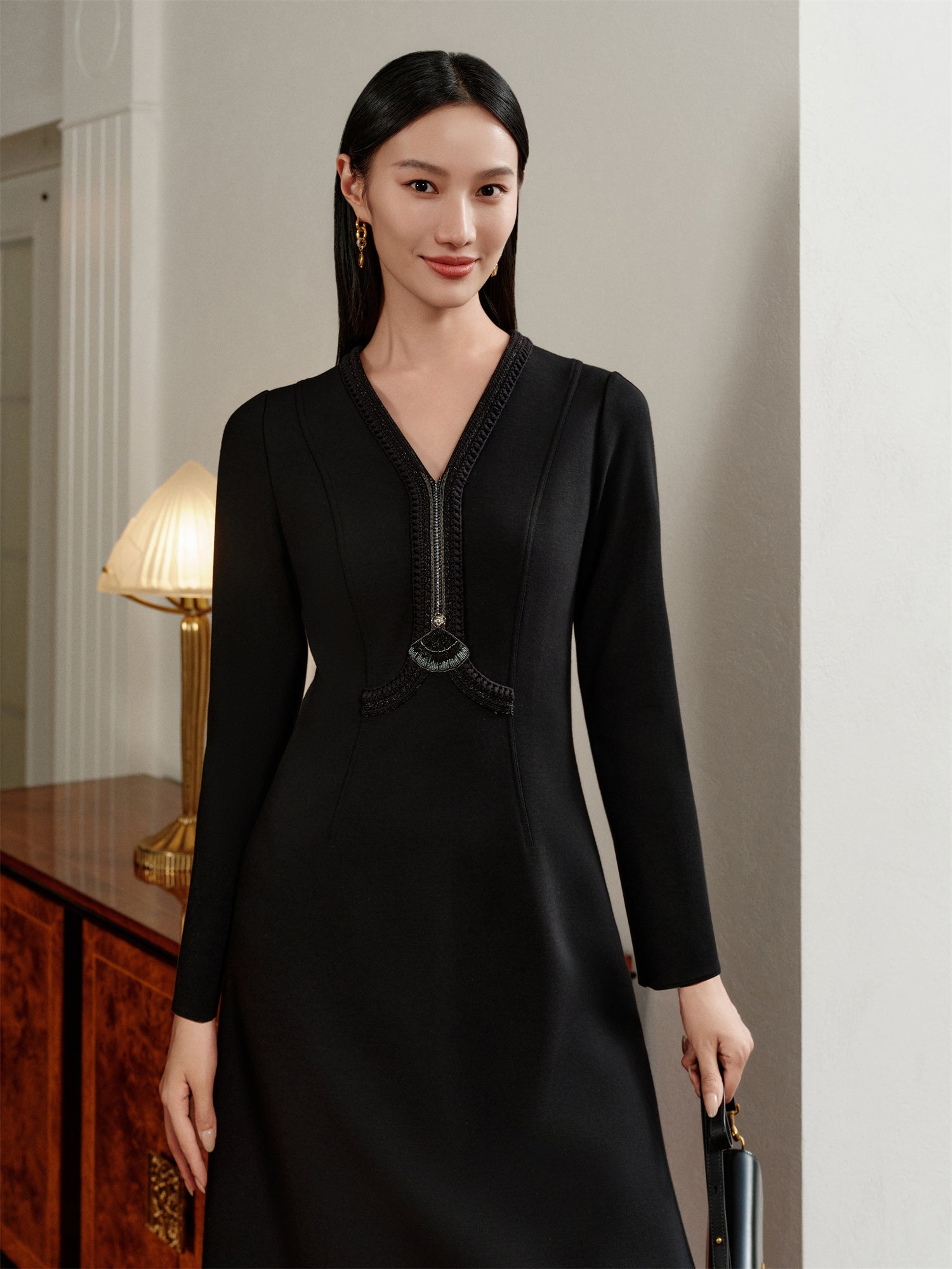 V-Neck Waist-Cinching A-Line Mid-Length Dress | Black