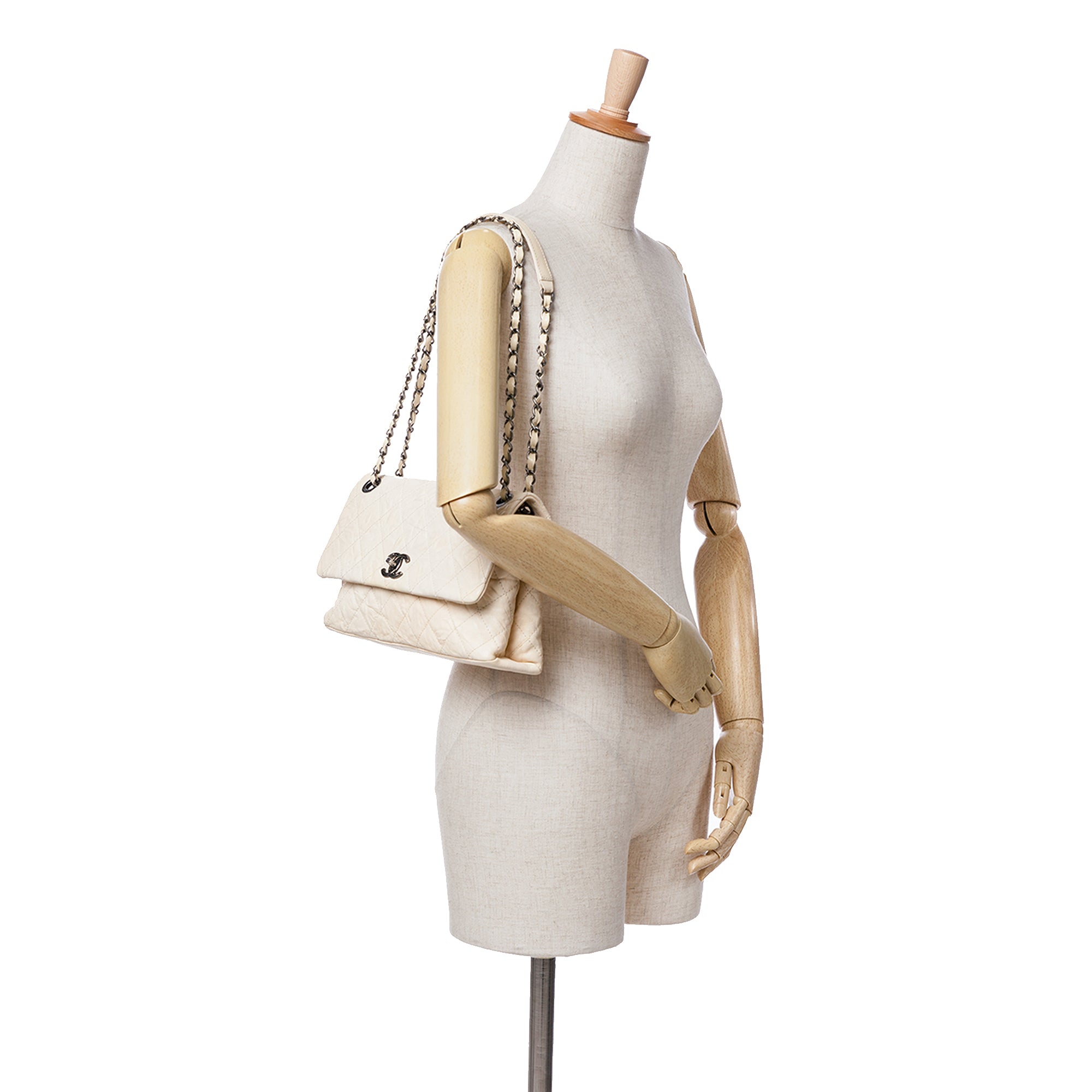 Chanel | Pre-Owned CC Quilted Calfskin Aged Shoulder Bag | White