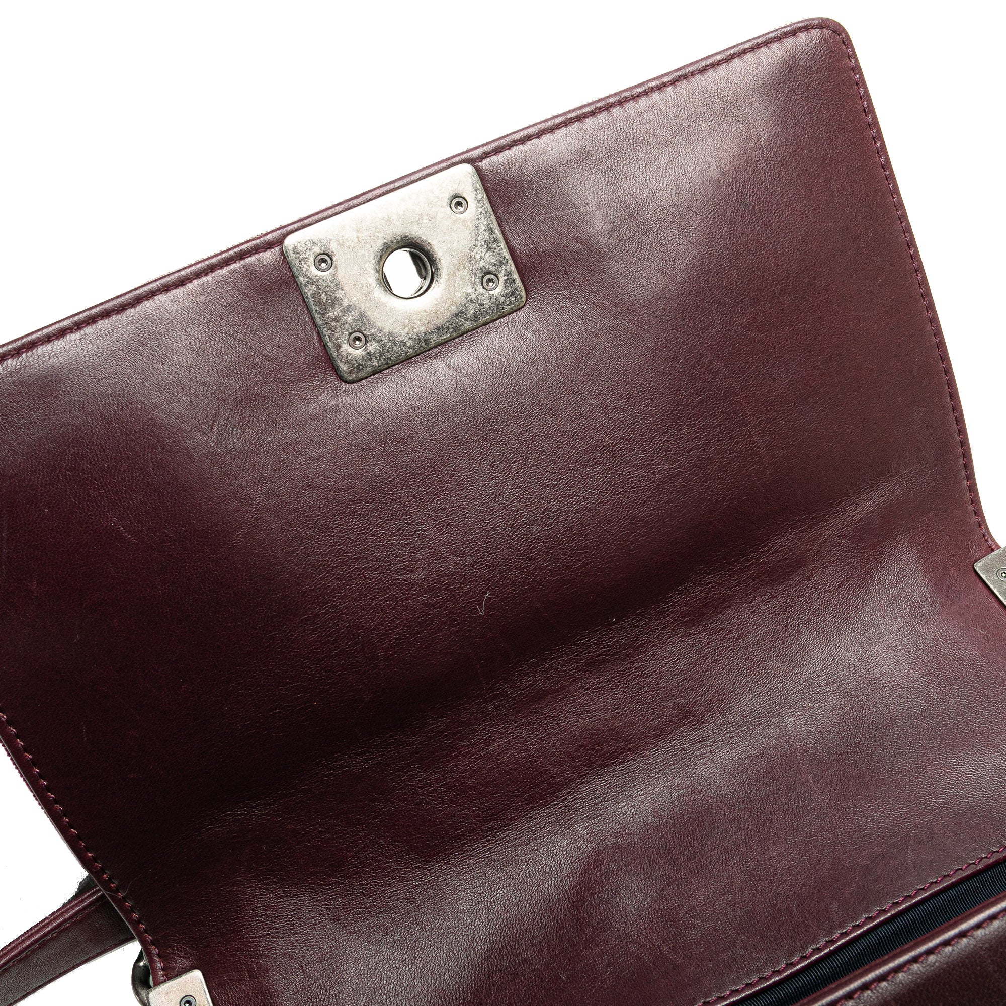 Chanel | Pre-Owned Old Medium Velvet and Tweed Boy Flap - II | Red/Burgundy