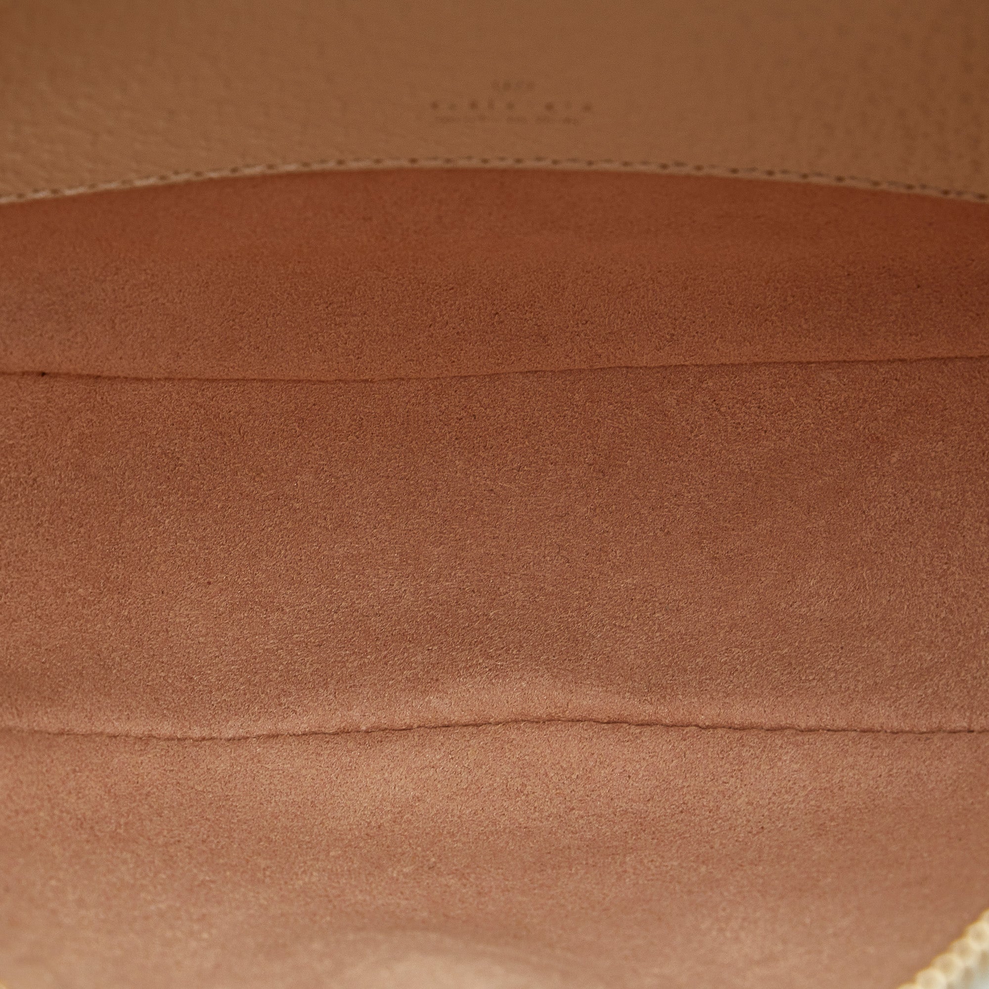 Gucci | Pre-Owned Mini Leather Round Ophidia Backpack | White