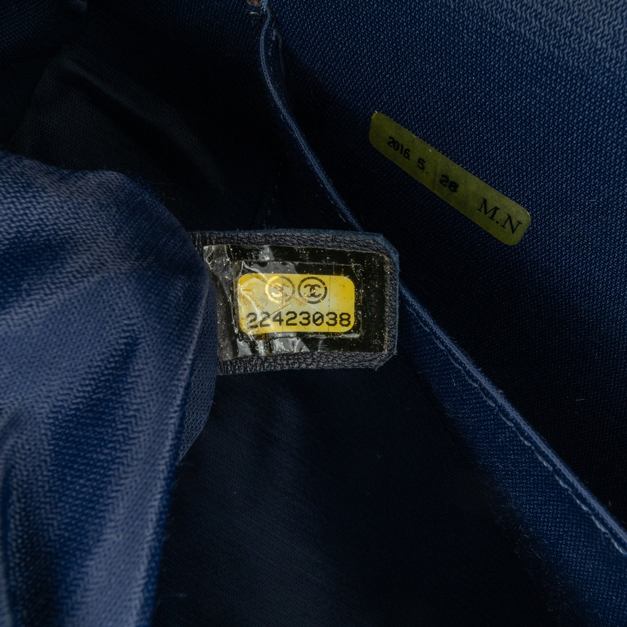 Chanel | Pre-Owned XXL Printed Canvas Airline Single Flap | Blue/Dark Blue