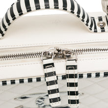 Chanel | Pre-Owned Medium Caviar CC Filigree Vanity Case | White