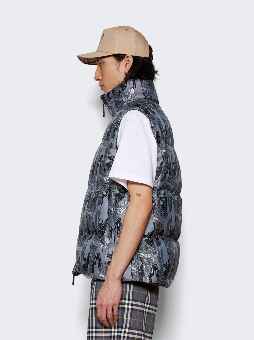 Men | BURBERRY | Parkfield Ekd Vest Monochrome Silver Pattern