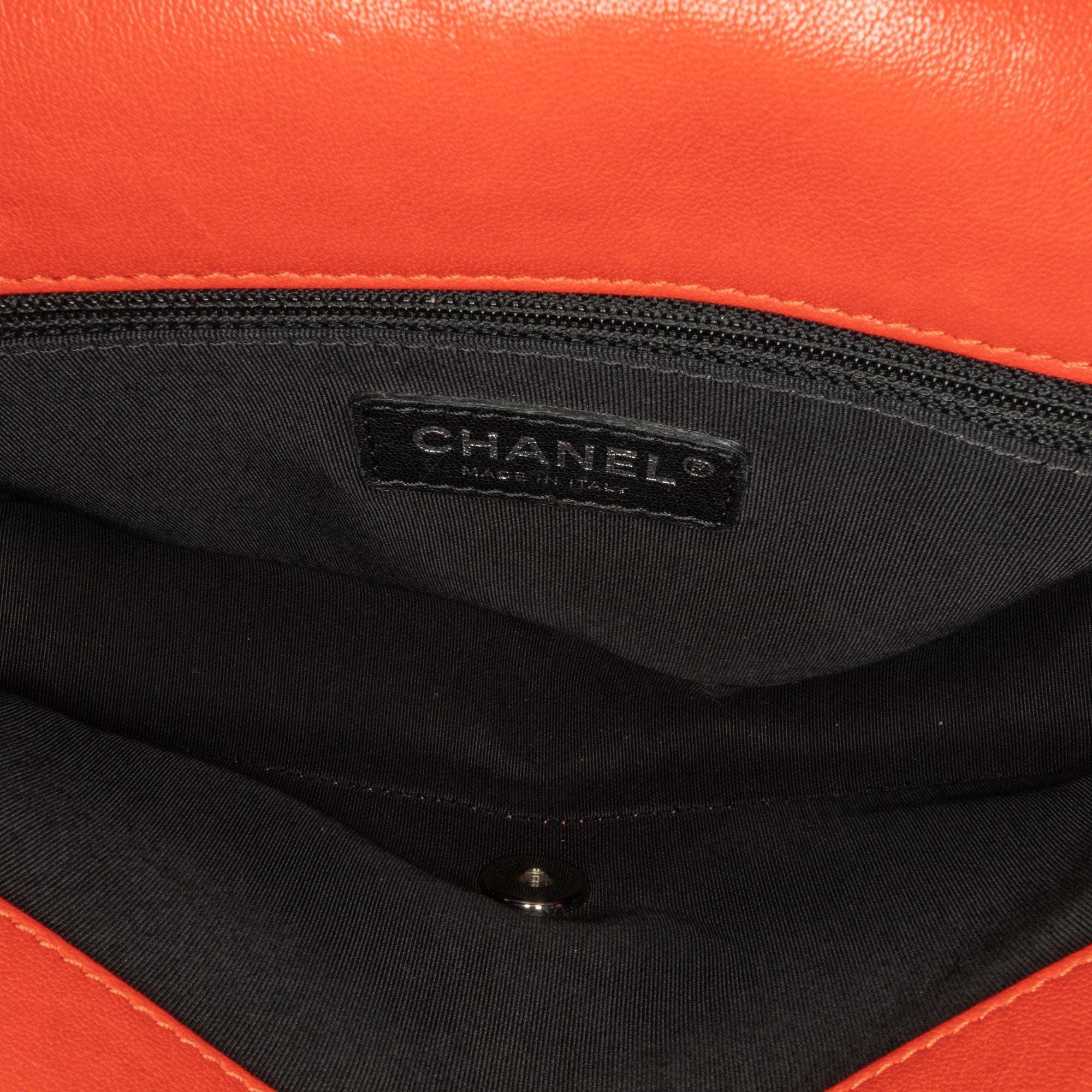 Chanel | Pre-Owned Medium Quilted Lambskin Cuba Color Flap | Red