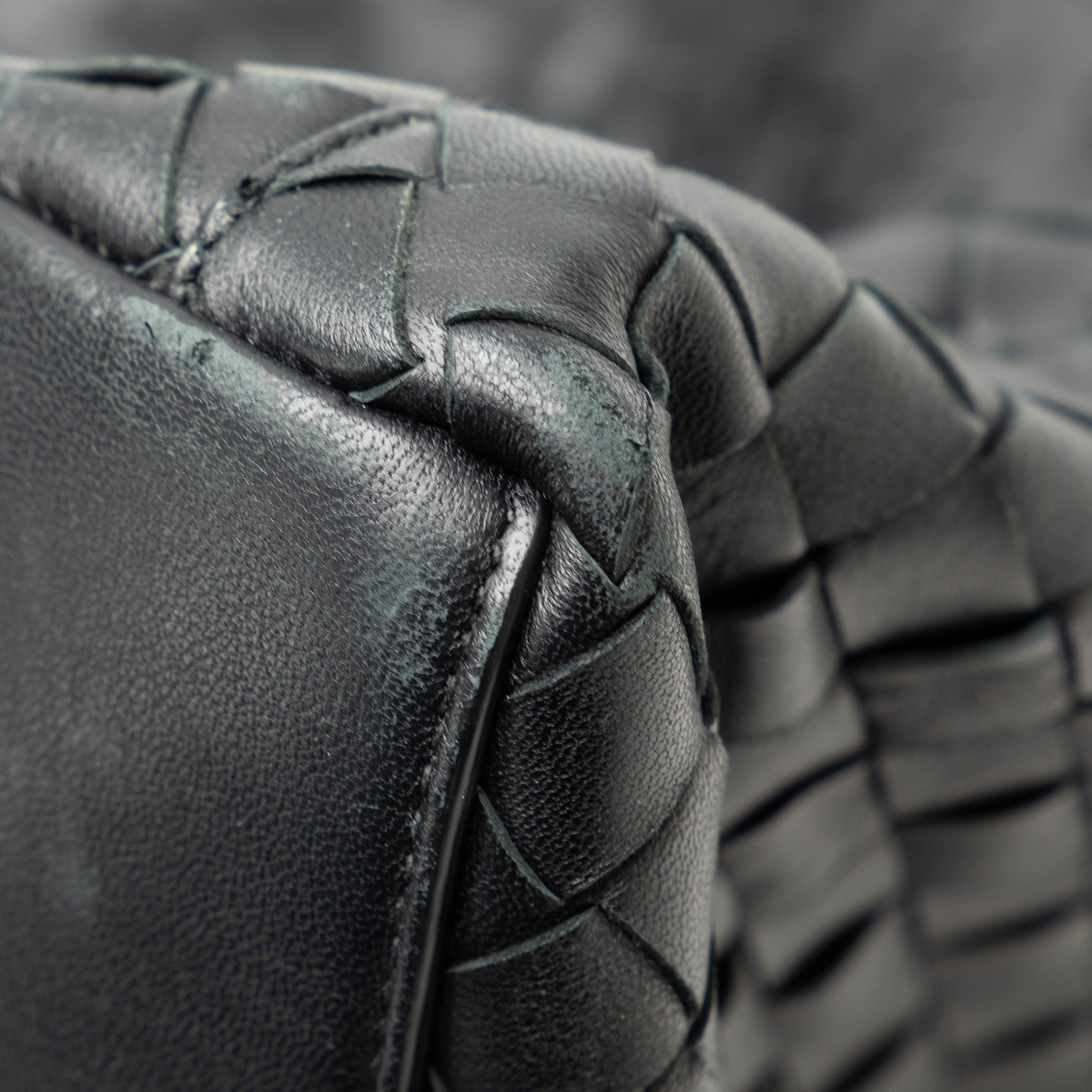 Bottega Veneta | Pre-Owned Intrecciato Nappa Slot North South Tote | Black