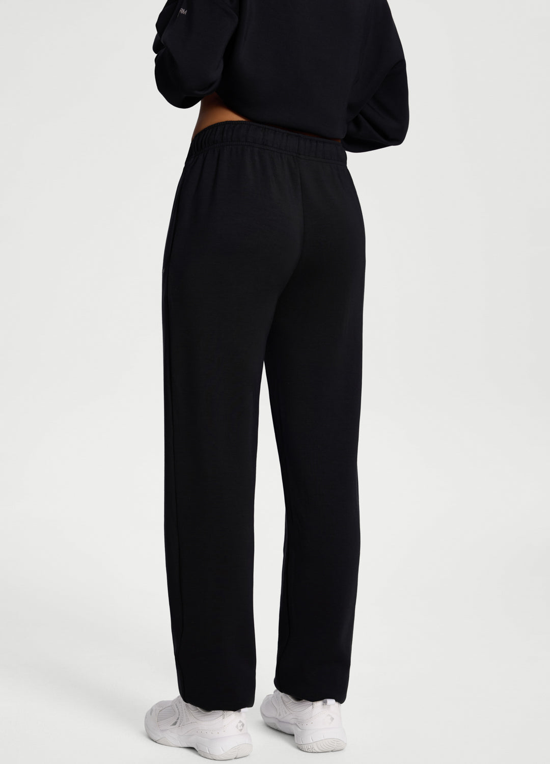 Soft Straight-Leg Sweatpants | Black