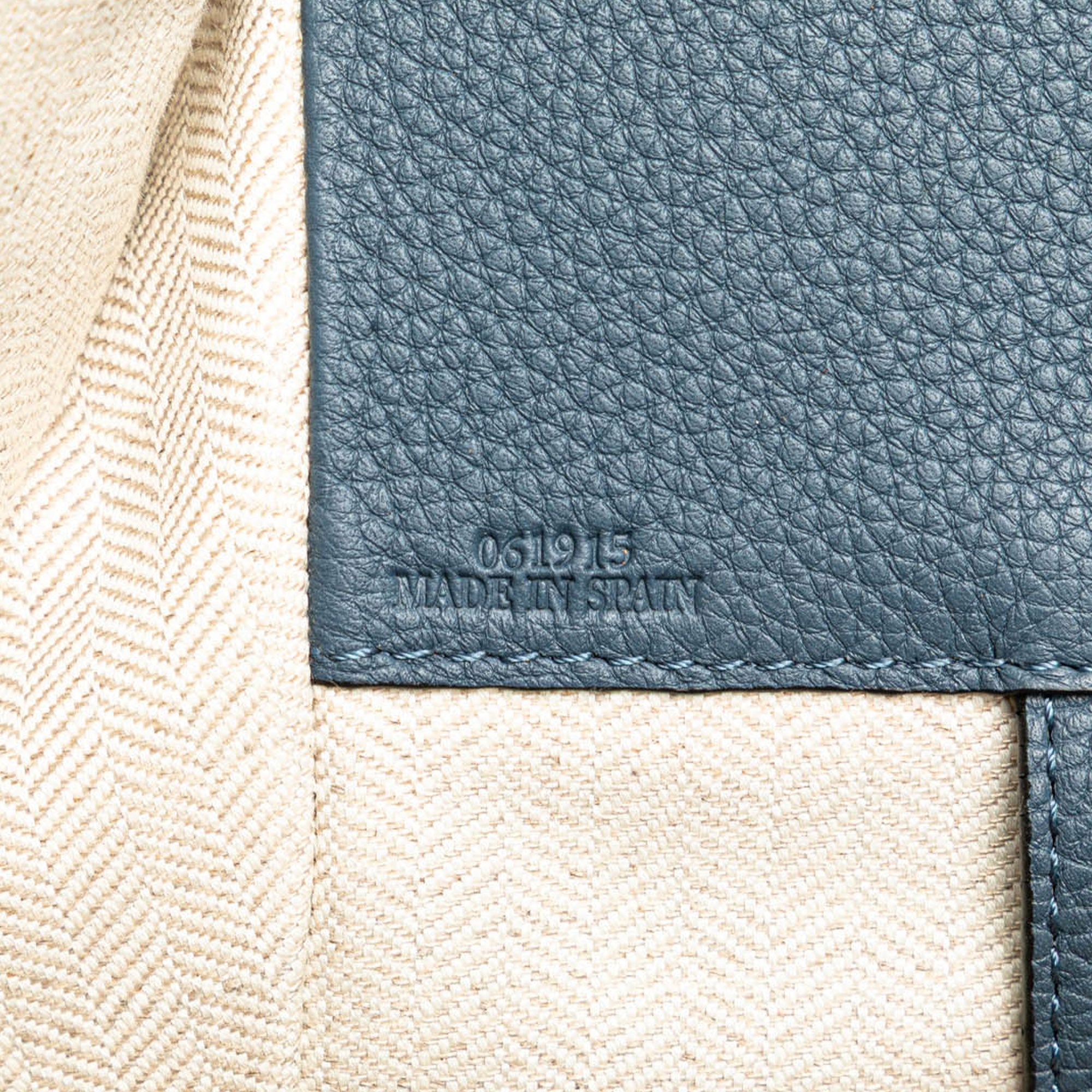 Loewe | Pre-Owned Small Leather Hammock Bag | Blue