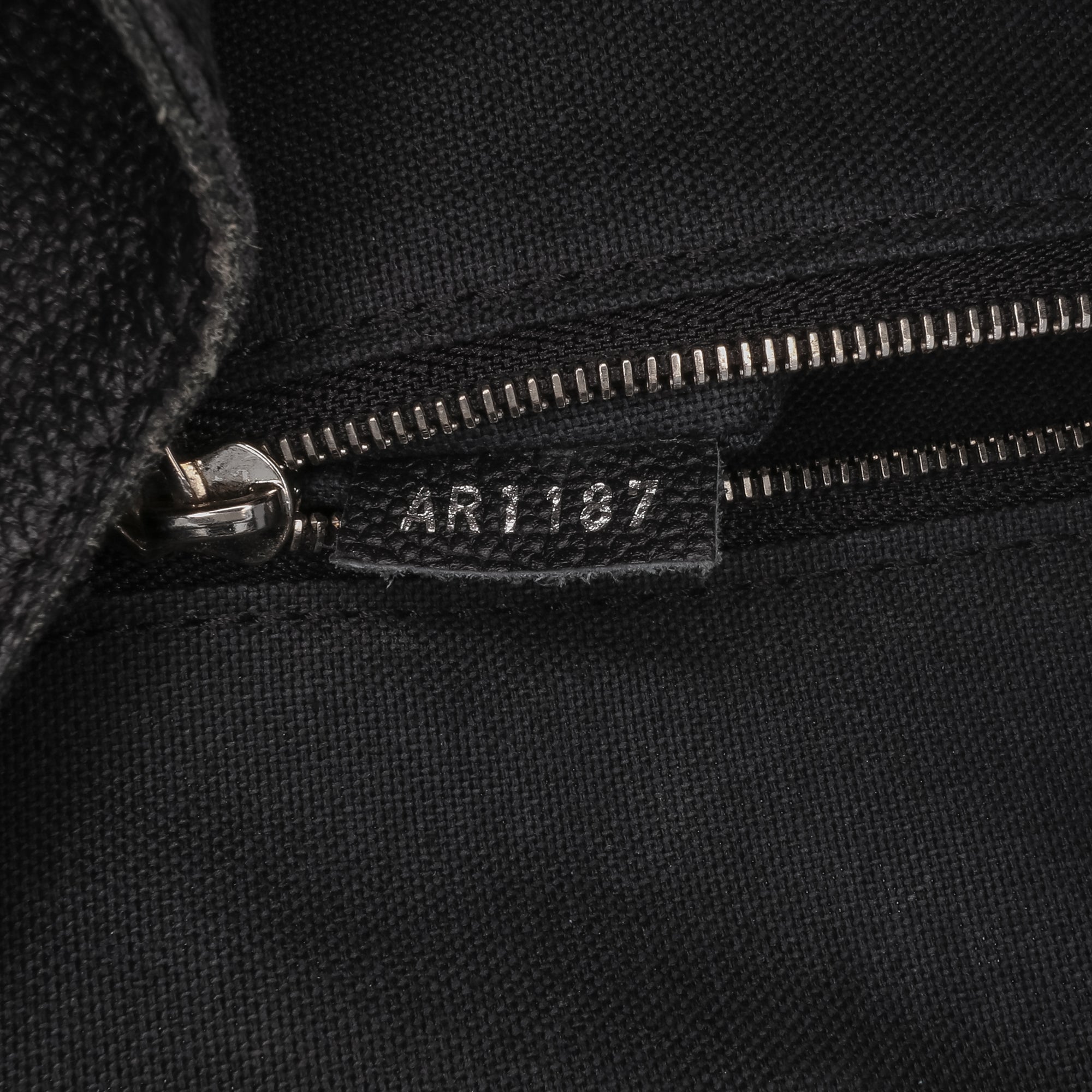 Louis Vuitton | Pre-Owned Epi Vaneau MM | Brown/Dark Brown