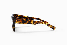 Unisex | B - Army Sunglass | Spotted Havana - Gold | Dark Brown Gradient