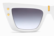 Womens | B - Eye Sunglass | White - Gold | Dark Grey Gradient