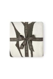 CozyChic Daisy Petal Throw | Khaki Green Multi