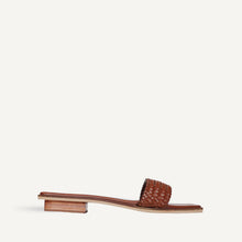 Aless Slide | Sienna