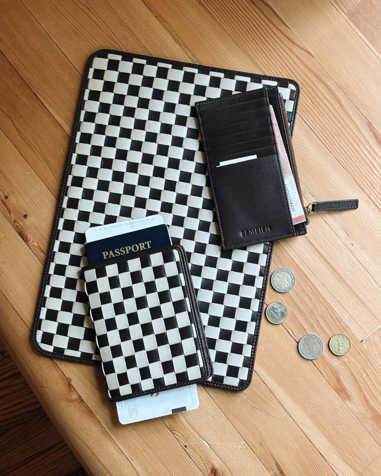 Este Passport Holder - Check | Brown/Cream